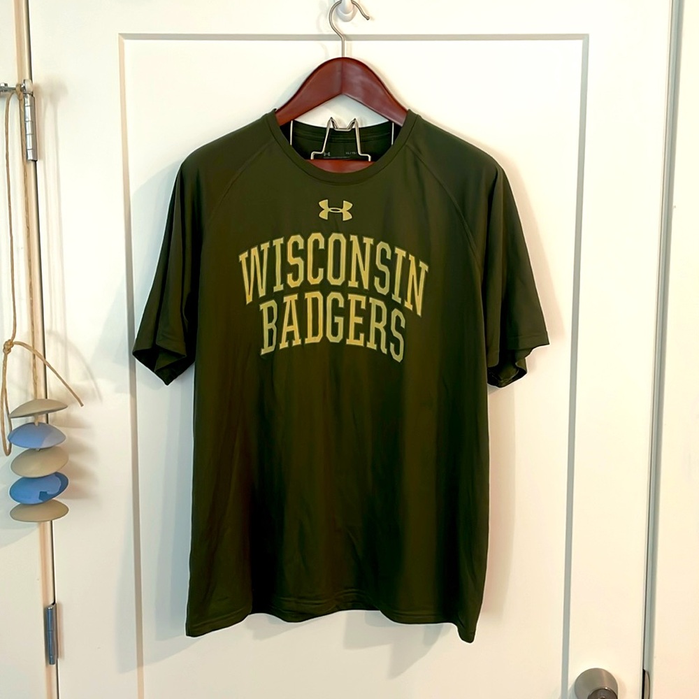 Under Armour Wisconsin Badger Tech SS Shirt - Hunter Green - XL